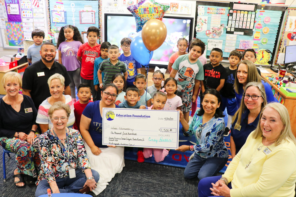 Education Foundation Awards $8,800 in Grants to Support Innovation in Education